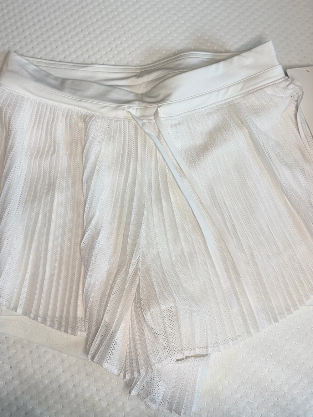 Lululemon Mesh Pleats Mid-Rise Mini Tennis Short White NWT